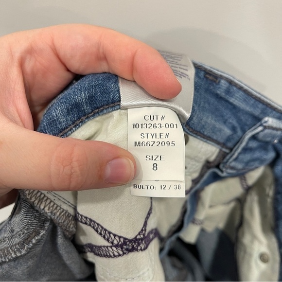 NYDJ Boyfriend Jeans Embroidered Size 8 - Picture 13 of 15